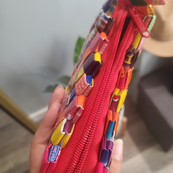 Artsy small hand bag - Picture 3 of 4